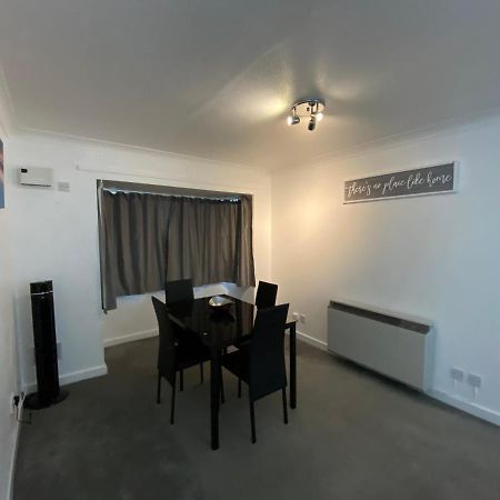 Marie'S Serviced Apartment 2 Bed Olivier Court Bedford Luaran gambar